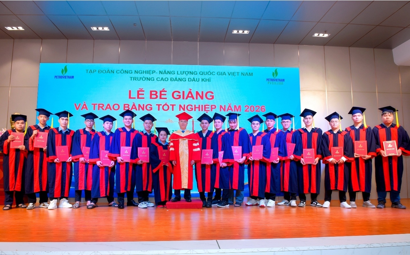 Tốt nghiệp khóa 2023: Dấu ấn chất lượng đào tạo của PV College Lễ tốt nghiệp khóa 2023: Dấu ấn chất lượng đào tạo của PV College