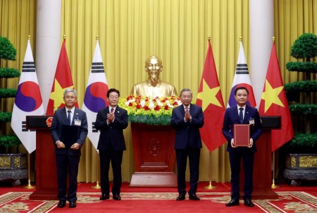 Petrovietnam nghiên cứu hợp tác phát triển điện hạt nhân với các đối tác Hàn Quốc