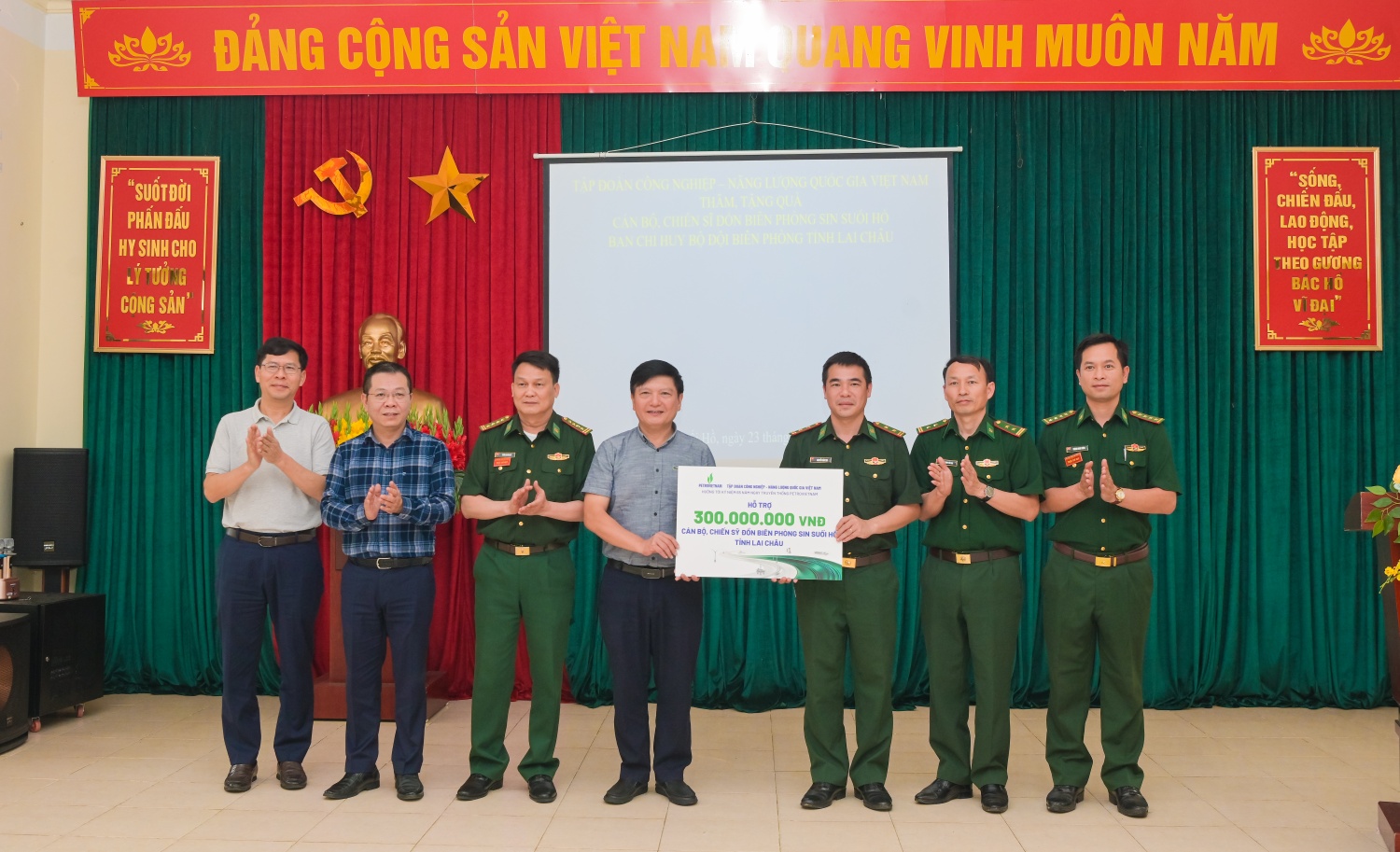 Petrovietnam lan tỏa nghĩa tình nơi biên cương Lai Châu Petrovietnam lan tỏa nghĩa tình nơi biên cương Lai Châu