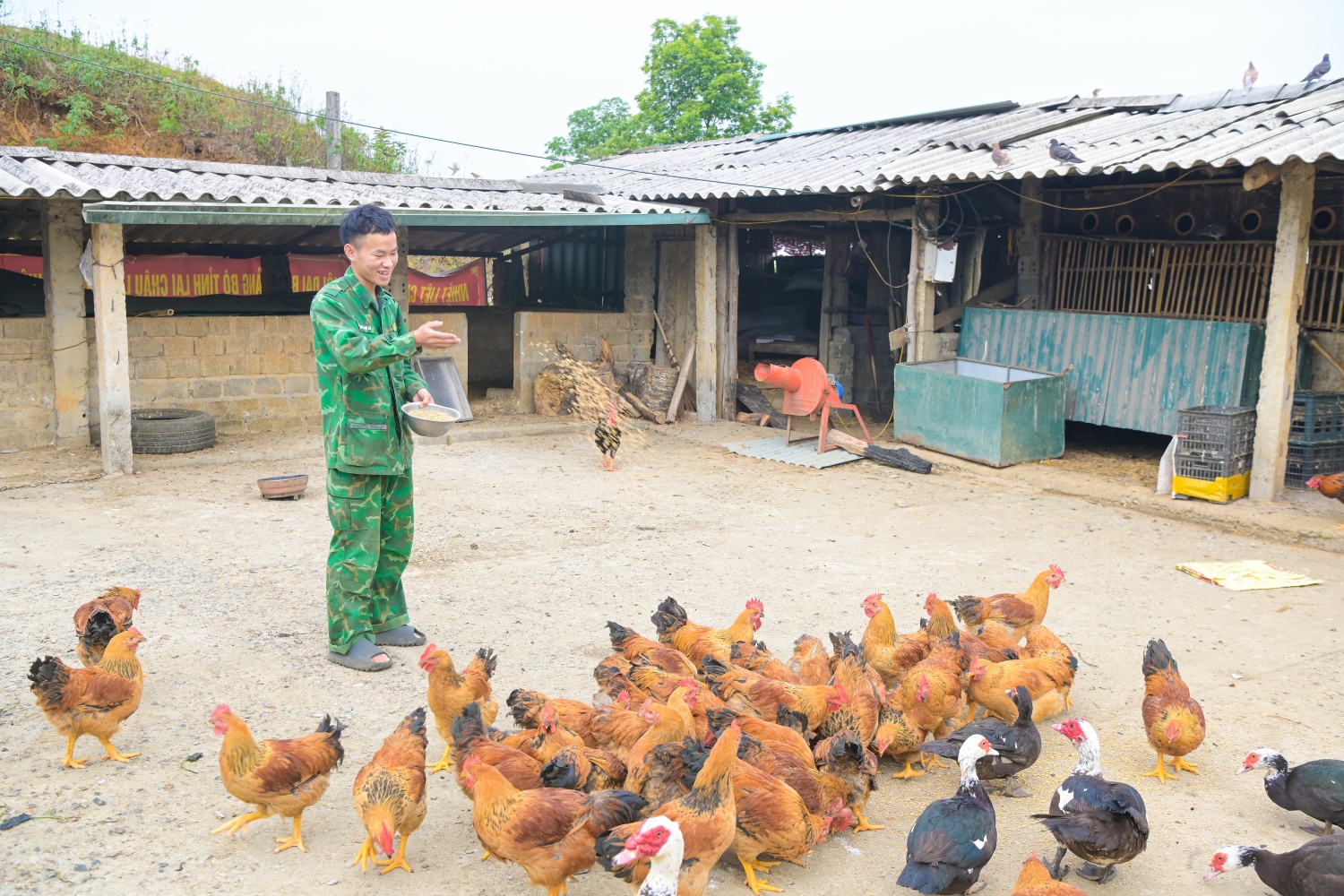 Ấm tình nơi tuyến đầu Tổ quốc, người lính giữ đất bằng cả trái tim Ấm tình nơi tuyến đầu Tổ quốc, người lính giữ đất bằng cả trái tim