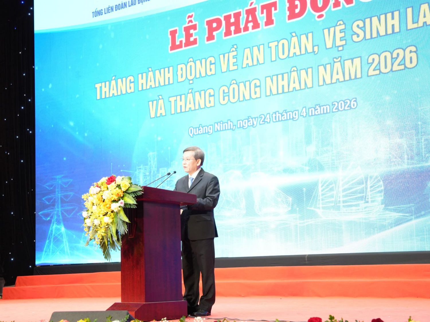 Tháng hành động về ATVSLĐ - Tháng Công nhân năm 2026 lại được phát động từ vùng Mỏ Tháng ATVSLĐ 2026