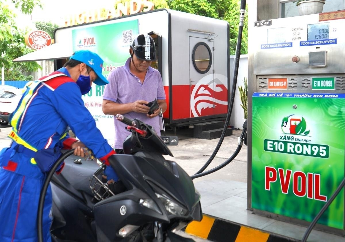 Sớm “kích hoạt” chuỗi cung ứng: Petrovietnam “đi trước một bước” trong lộ trình xăng sinh học E10 Sớm “kích hoạt” chuỗi cung ứng: Petrovietnam “đi trước một bước” trong lộ trình xăng sinh học E10
