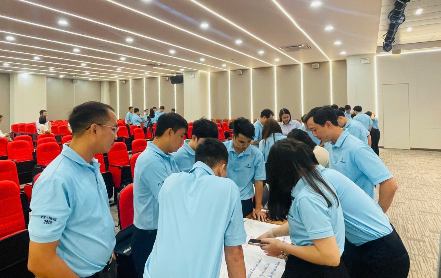 Petrovietnam-NEXT 2025: Biến kiến thức thành giá trị thực tiễn thông qua mạng lưới chia sẻ định kỳ