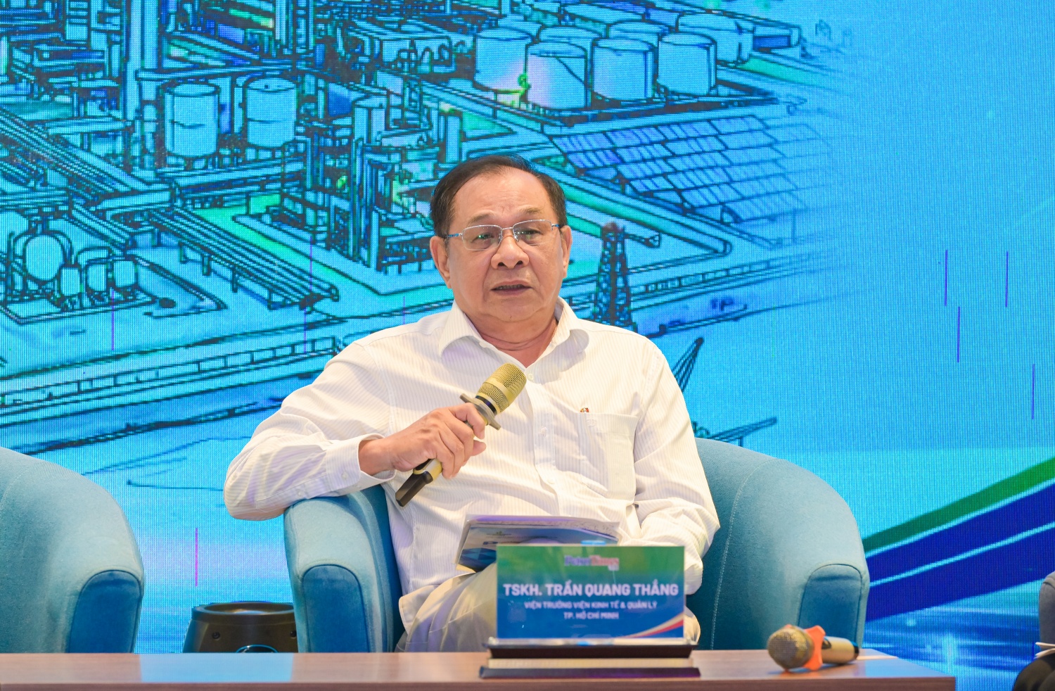 TP Hồ Chí Minh: Từ Nghị quyết 98 đến khát vọng hình thành trục Công nghiệp - Năng lượng - Dịch vụ kỹ thuật cao TP Hồ Chí Minh: Từ Nghị quyết 98 đến khát vọng hình thành trục Công nghiệp - Năng lượng - Dịch vụ kỹ thuật cao