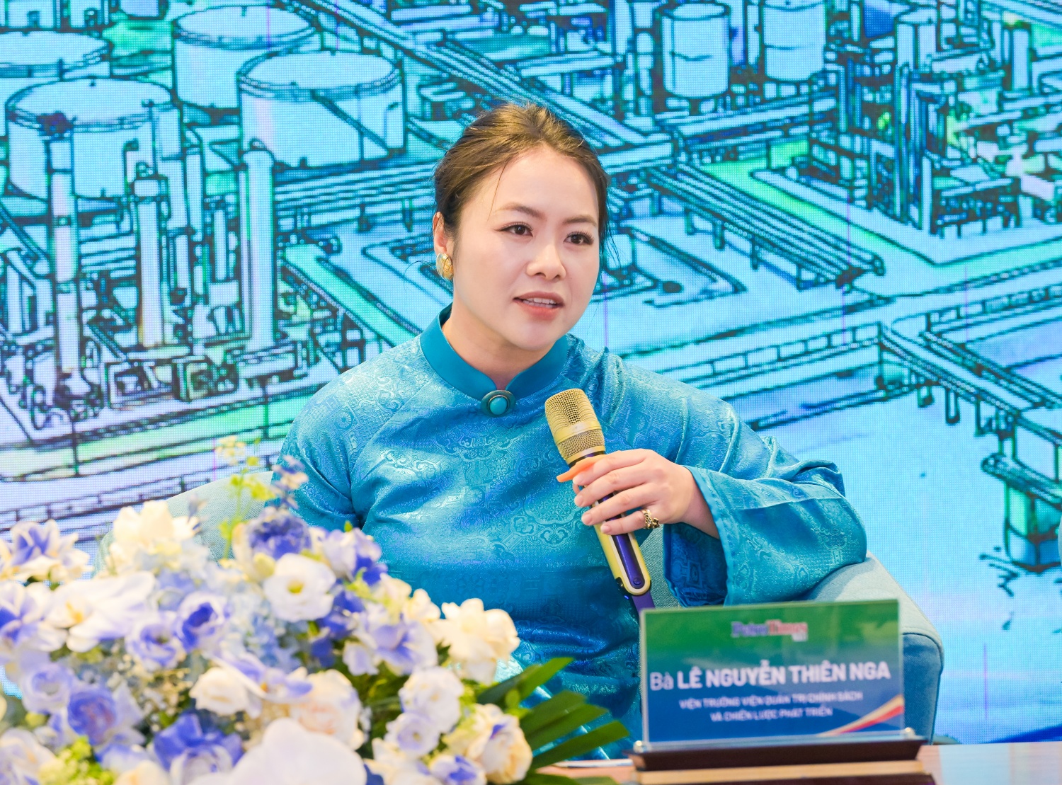 TP Hồ Chí Minh: Từ Nghị quyết 98 đến khát vọng hình thành trục Công nghiệp - Năng lượng - Dịch vụ kỹ thuật cao TP Hồ Chí Minh: Từ Nghị quyết 98 đến khát vọng hình thành trục Công nghiệp - Năng lượng - Dịch vụ kỹ thuật cao