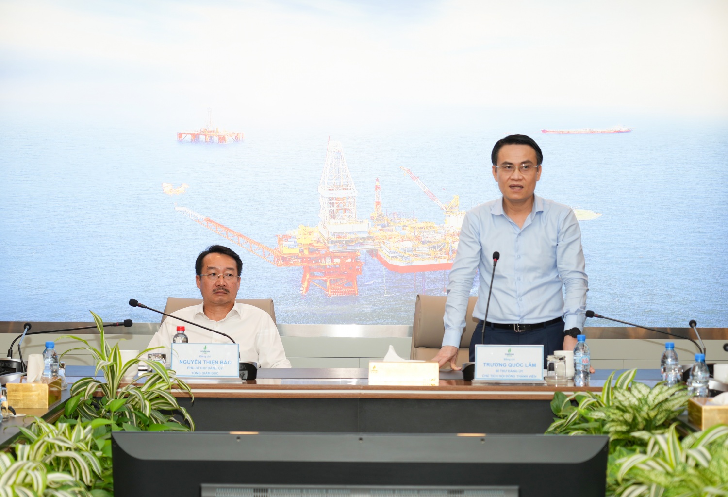 PVEP tổ chức Lễ kết nạp đảng viên nhân kỷ niệm 136 năm Ngày sinh Chủ tịch Hồ Chí Minh