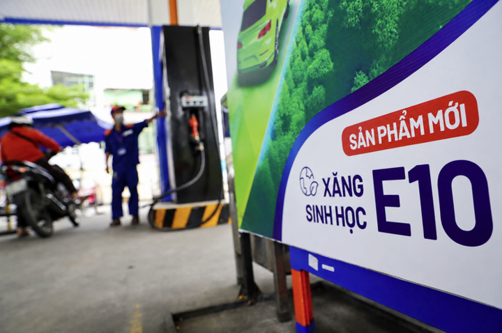 Xăng E10 phủ sóng toàn quốc: Lợi thế nhờ giá và nguồn cung