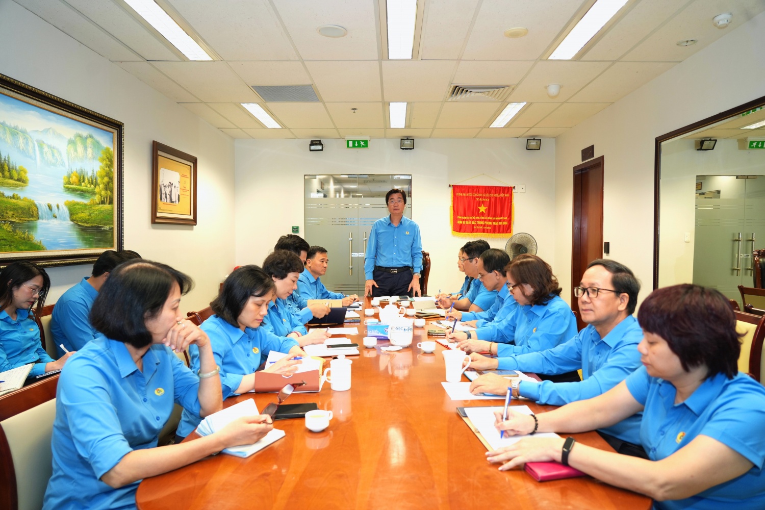 Chi bộ Cơ quan Công đoàn Petrovietnam hướng tới Đại hội XIV Công đoàn Việt Nam Chi bộ Cơ quan Công đoàn Petrovietnam hướng tới Đại hội XIV Công đoàn Việt Nam