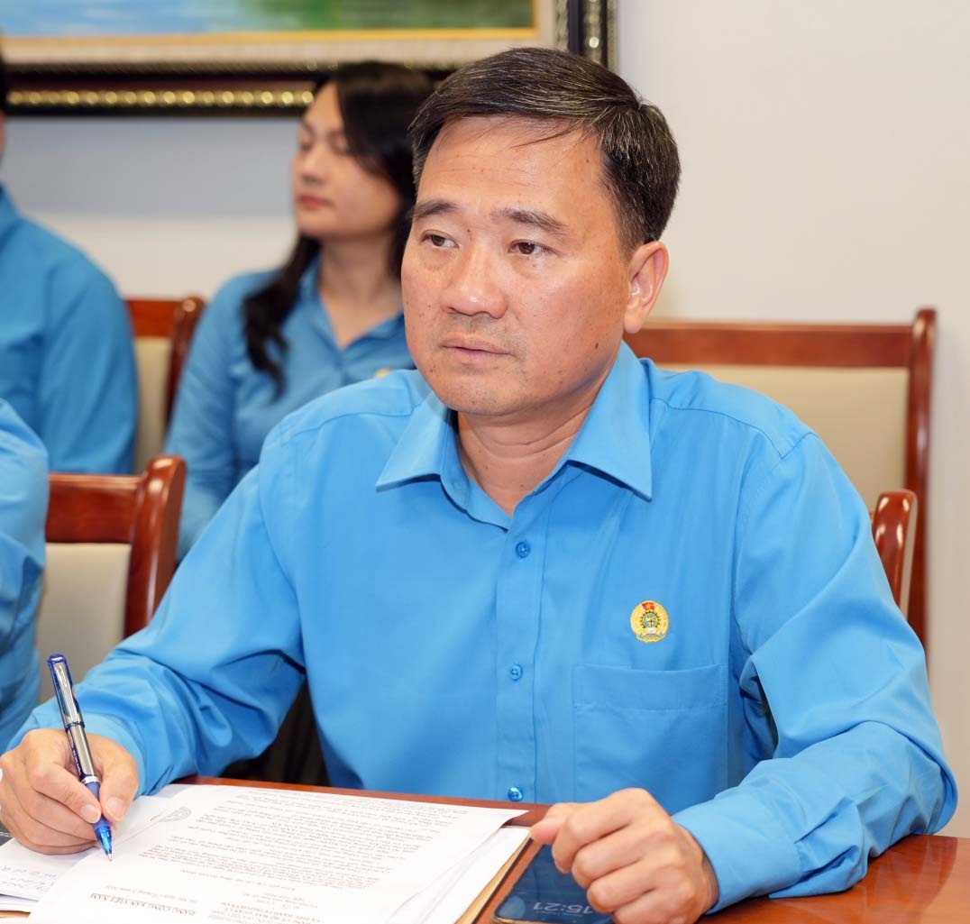 Chi bộ Cơ quan Công đoàn Petrovietnam hướng tới Đại hội XIV Công đoàn Việt Nam Chi bộ Cơ quan Công đoàn Petrovietnam hướng tới Đại hội XIV Công đoàn Việt Nam