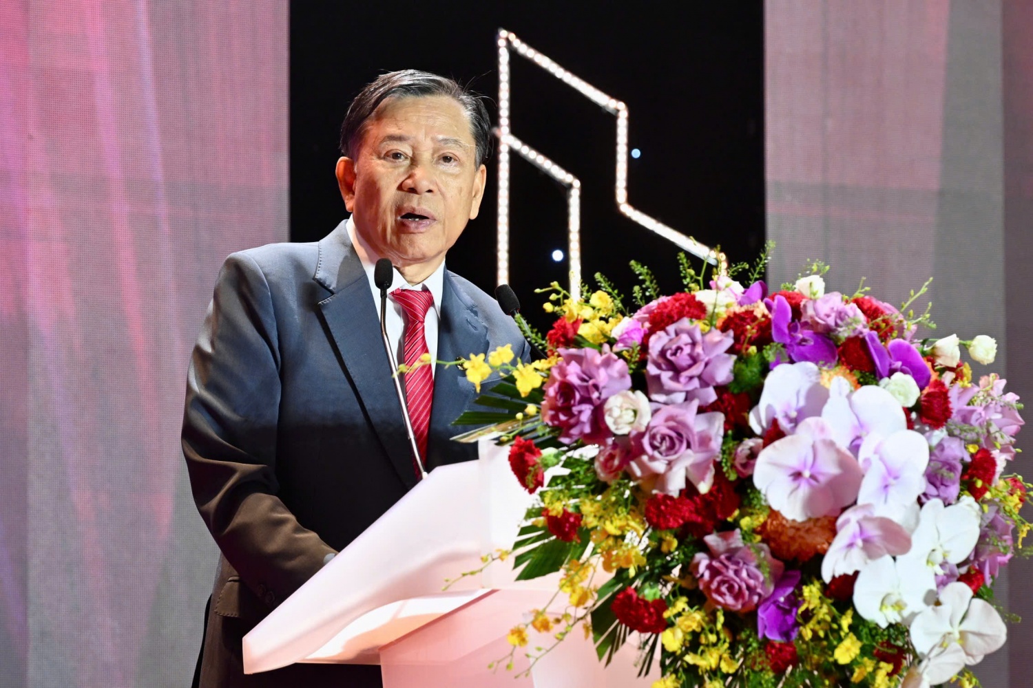 Lễ trao Giải thưởng Quốc gia Bất động sản Việt Nam lần thứ II: Vinh danh những thương hiệu xuất sắc nhất, định hình chuẩn mực phát triển mới