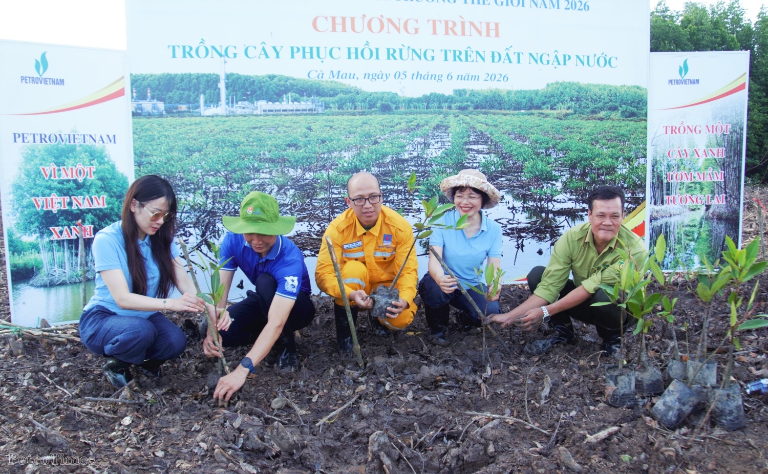 Phát động phong trào toàn dân bảo vệ môi trường vì một Việt Nam xanh - sạch - đẹp