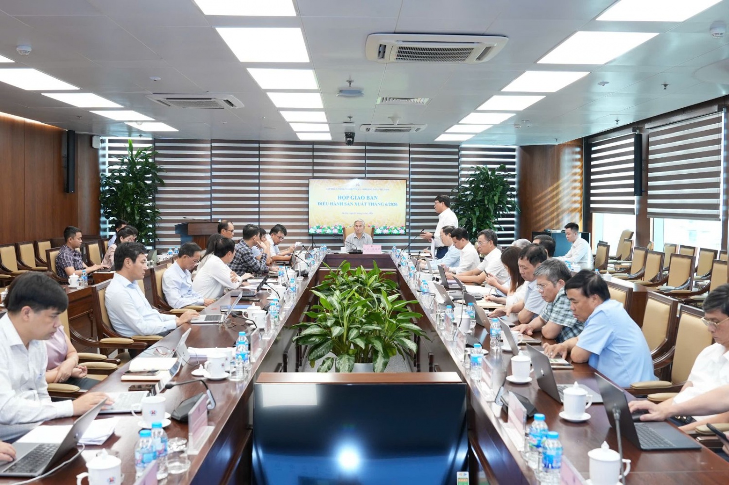 TKV Giao ban điều hành
