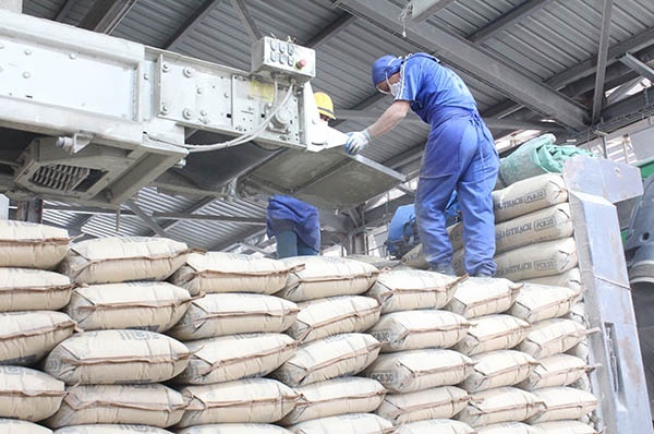 Doanh nghiệp sắt thép, xi măng, nhiệt điện sắp giao dịch hạn ngạch phát thải trên sàn carbon Doanh nghiệp sắt thép, xi măng, nhiệt điện sắp giao dịch hạn ngạch phát thải trên sàn carbon