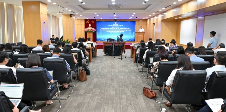 Sửa đổi đồng thời 4 luật để hoàn thiện môi trường kinh doanh