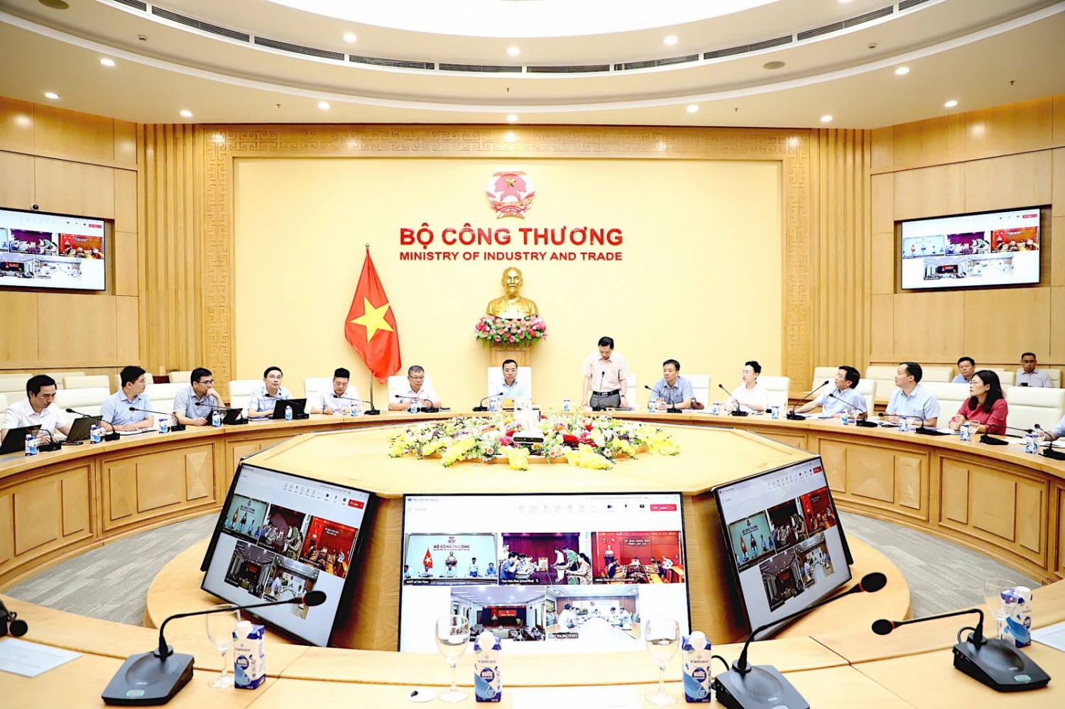 Gỡ nút thắt đầu tư, đẩy nhanh các dự án điện trọng điểm quốc gia