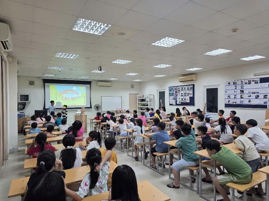 Thanh niên PTSC M&C trang bị kỹ năng sơ cấp cứu cho thiếu nhi trong dịp hè 2026