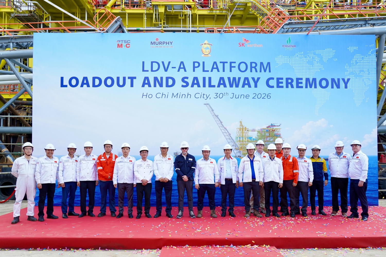 PTSC M&C hạ thủy giàn xử lý trung tâm Lạc Đà Vàng A, sẵn sàng cho giai đoạn lắp đặt ngoài khơi
