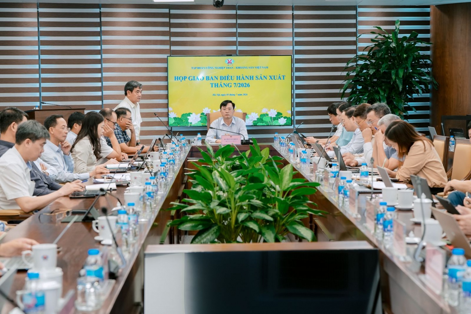 TKV than cho điện 