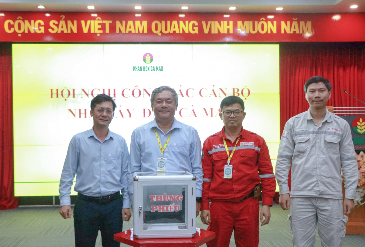 Hội nghị công tác cán bộ Nhà máy Đạm Cà Mau: “Gửi gắm niềm tin - Kiến tạo đội ngũ kế thừa”