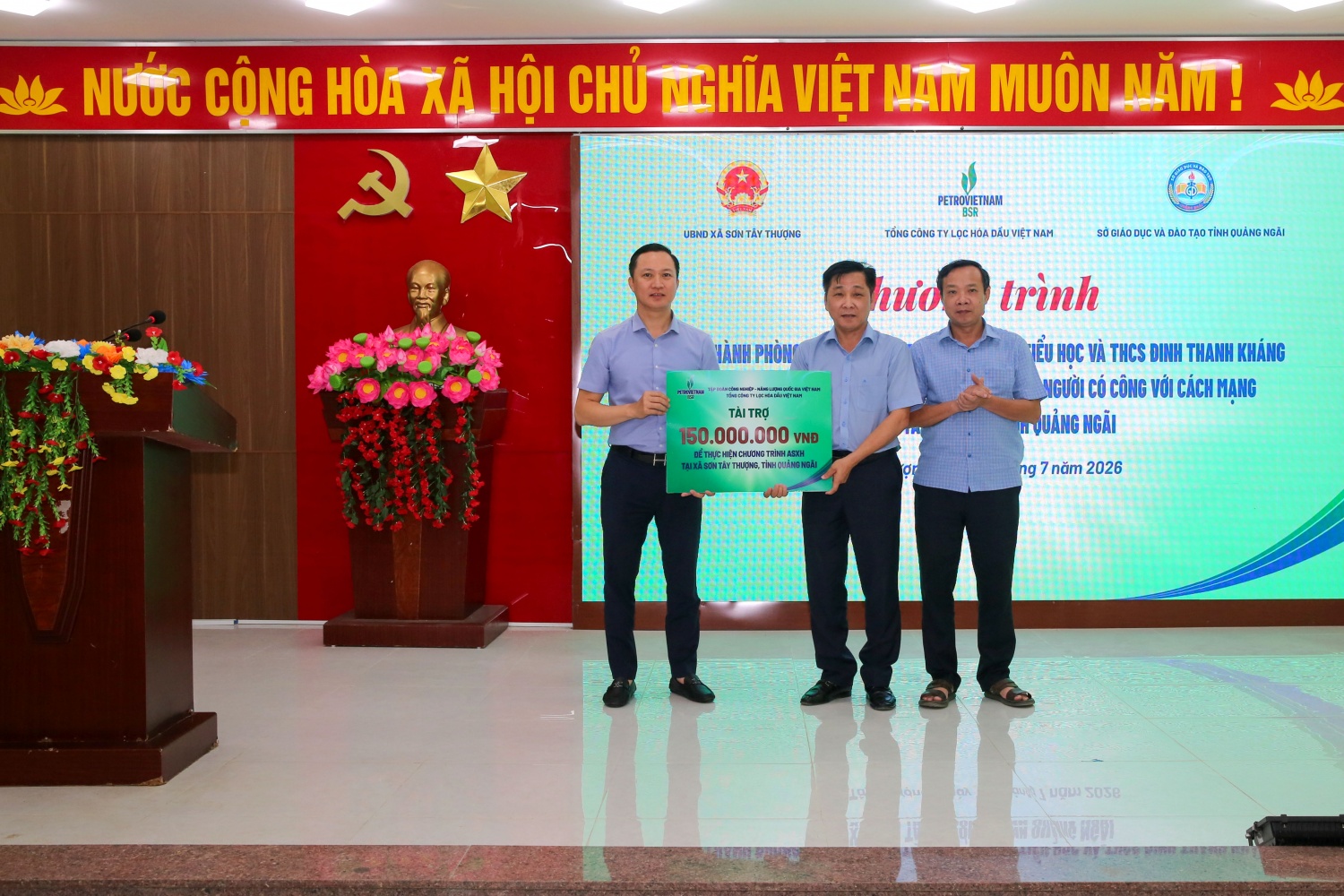 BSR lan tỏa nghĩa tình đến miền Tây Quảng Ngãi, khánh thành 2 phòng học STEM chắp cánh tương lai