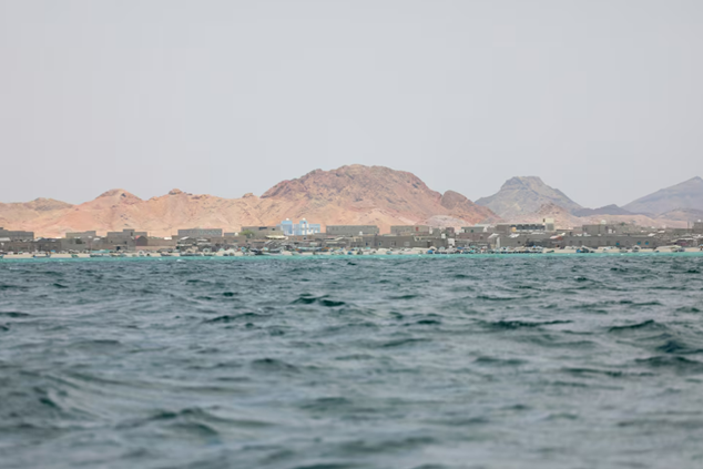 Iran đe dọa đóng cửa eo biển Bab el-Mandeb