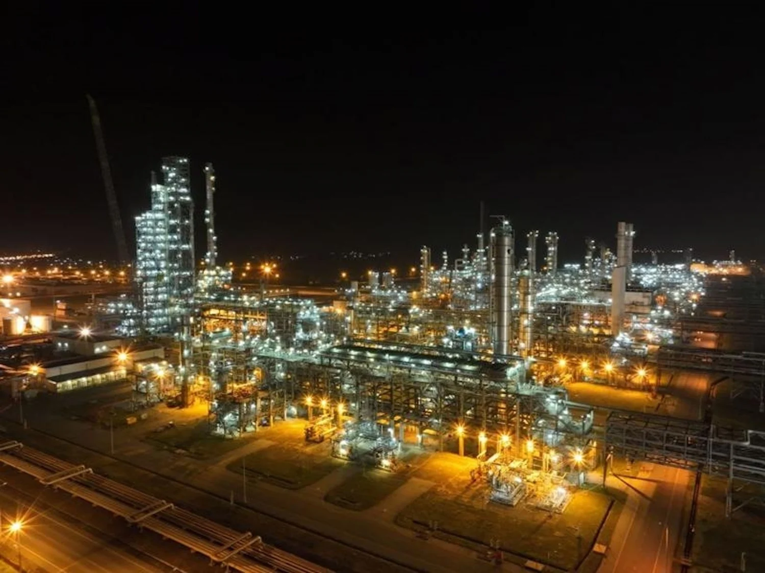 Petrovietnam and NSRP maintain the energy supply chain amidst Middle East instability
