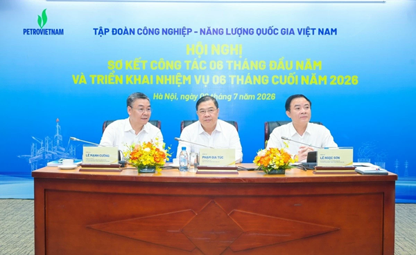 Petrovietnam plays a strategic role in ensuring energy security, economic security, and protecting maritime and island sovereignty Petrovietnam plays a strategic role in ensuring energy security, economic security, and protecting maritime and island sovereignty