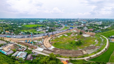 Ký hợp đồng tín dụng hơn 27.000 tỉ đồng mở rộng cao tốc TP HCM - Trung Lương - Mỹ Thuận