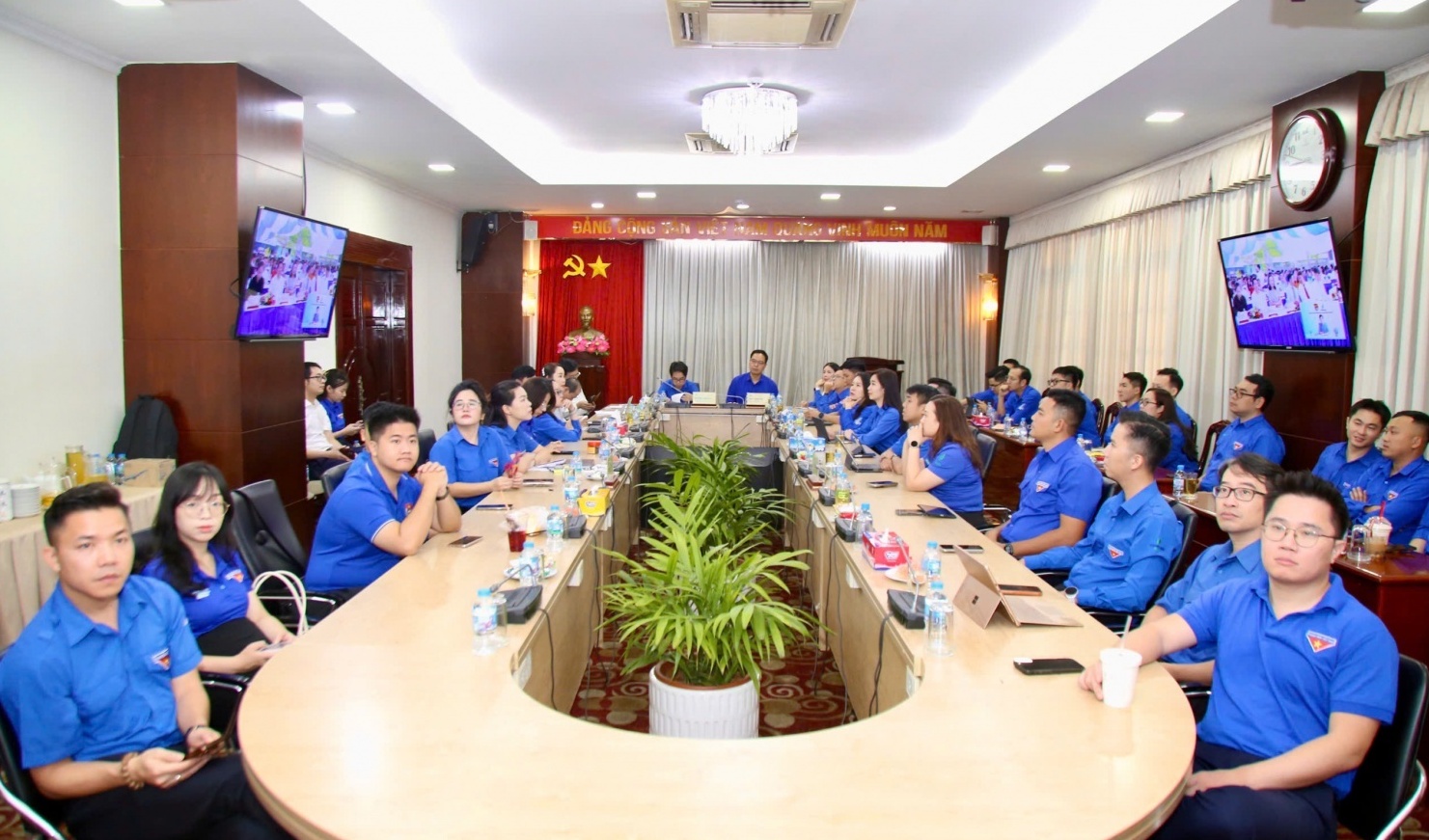 [VIDEO] Đoàn Thanh niên Petrovietnam tăng tốc hoàn thành nhiệm vụ trọng tâm 6 tháng cuối năm