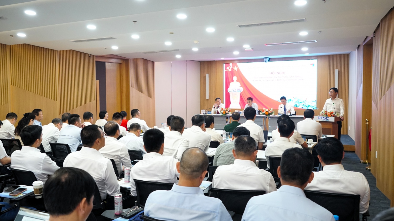 PTSC hoàn thành vượt mức nhiều chỉ tiêu quản trị 6 tháng đầu năm 2026 PTSC hoàn thành vượt mức nhiều chỉ tiêu quản trị 6 tháng đầu năm 2026