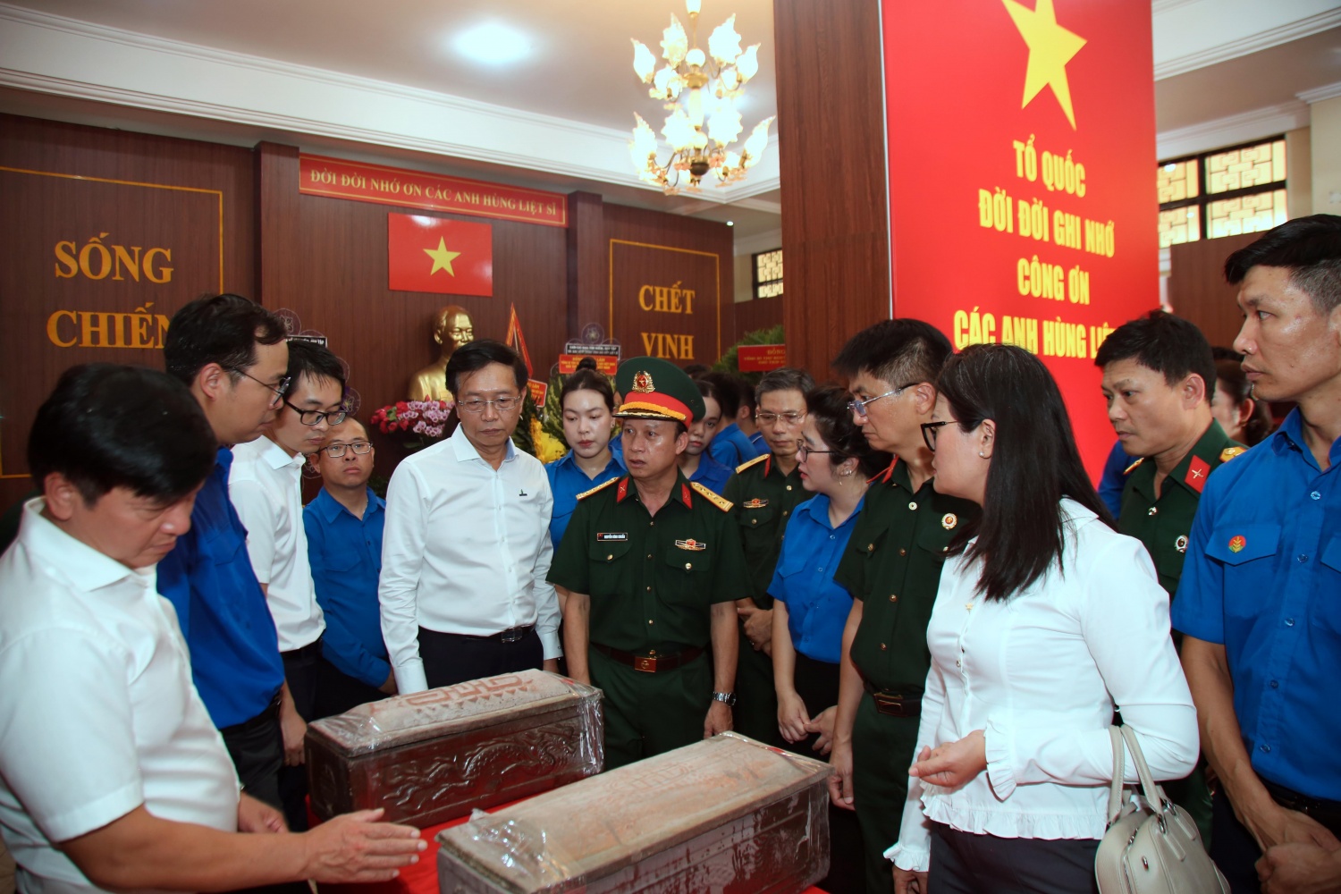 Petrovietnam trao tặng 25 tỷ đồng, chung tay chăm lo người có công với cách mạng