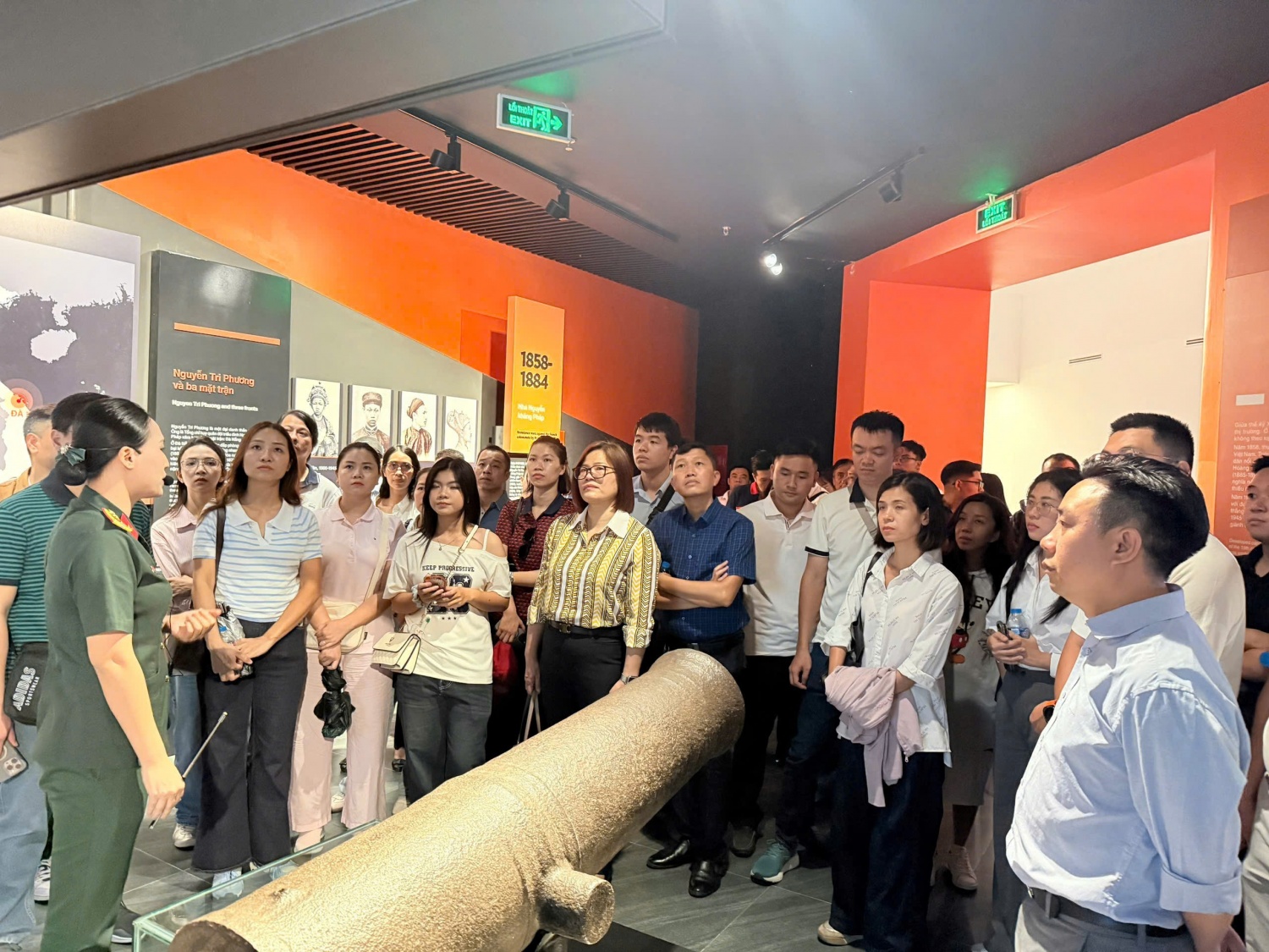 Học viên lớp bồi dưỡng đảng viên mới Petrovietnam học tập thực tế, bồi đắp lý tưởng cách mạng