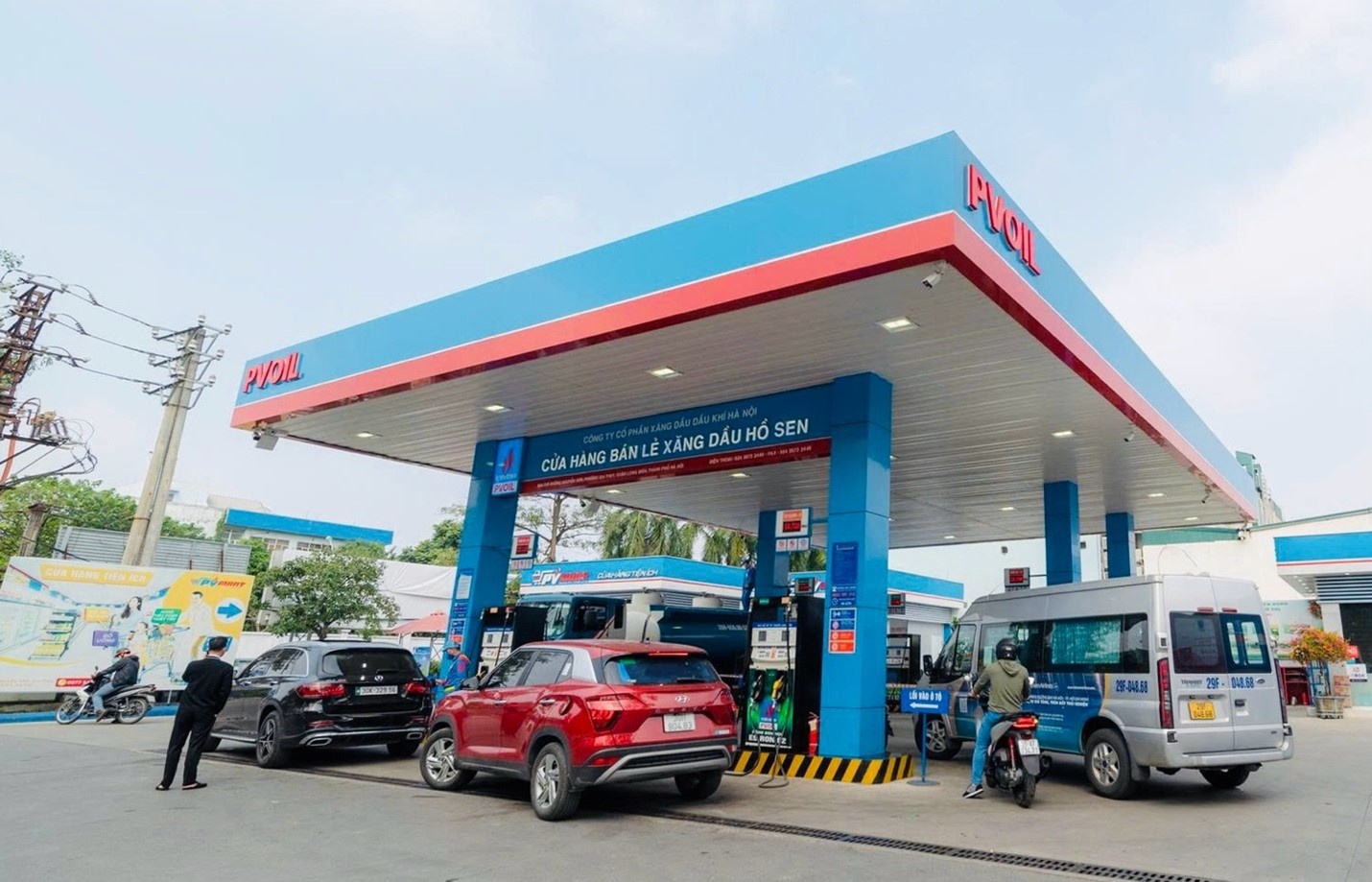 Đồng bộ giải pháp bình ổn giá xăng dầu, tiếp tục duy trì chính sách giảm thuế
