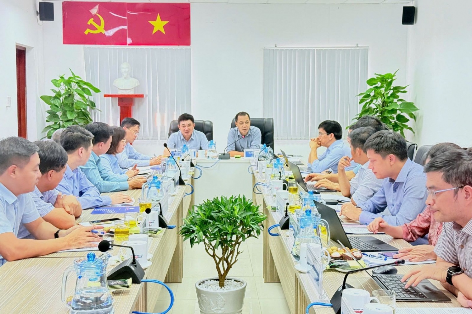 TKV và EVN tăng cường phối hợp, bảo đảm nguồn than cho sản xuất điện