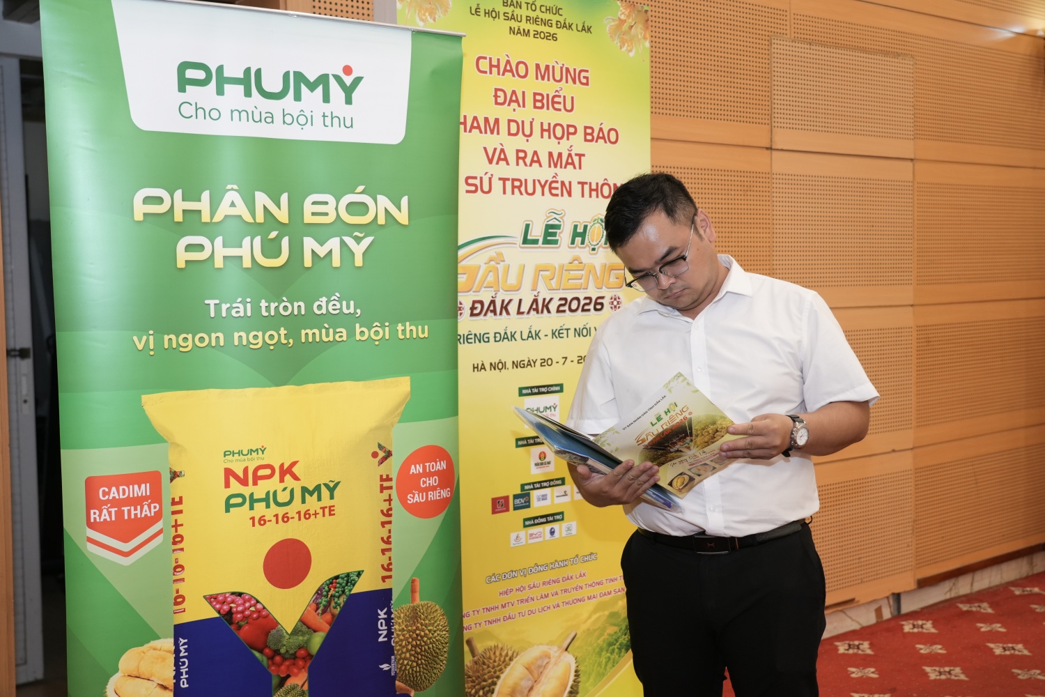 [Chùm ảnh] PVFCCo - Phú Mỹ đồng hành cùng Lễ hội Sầu riêng 2026