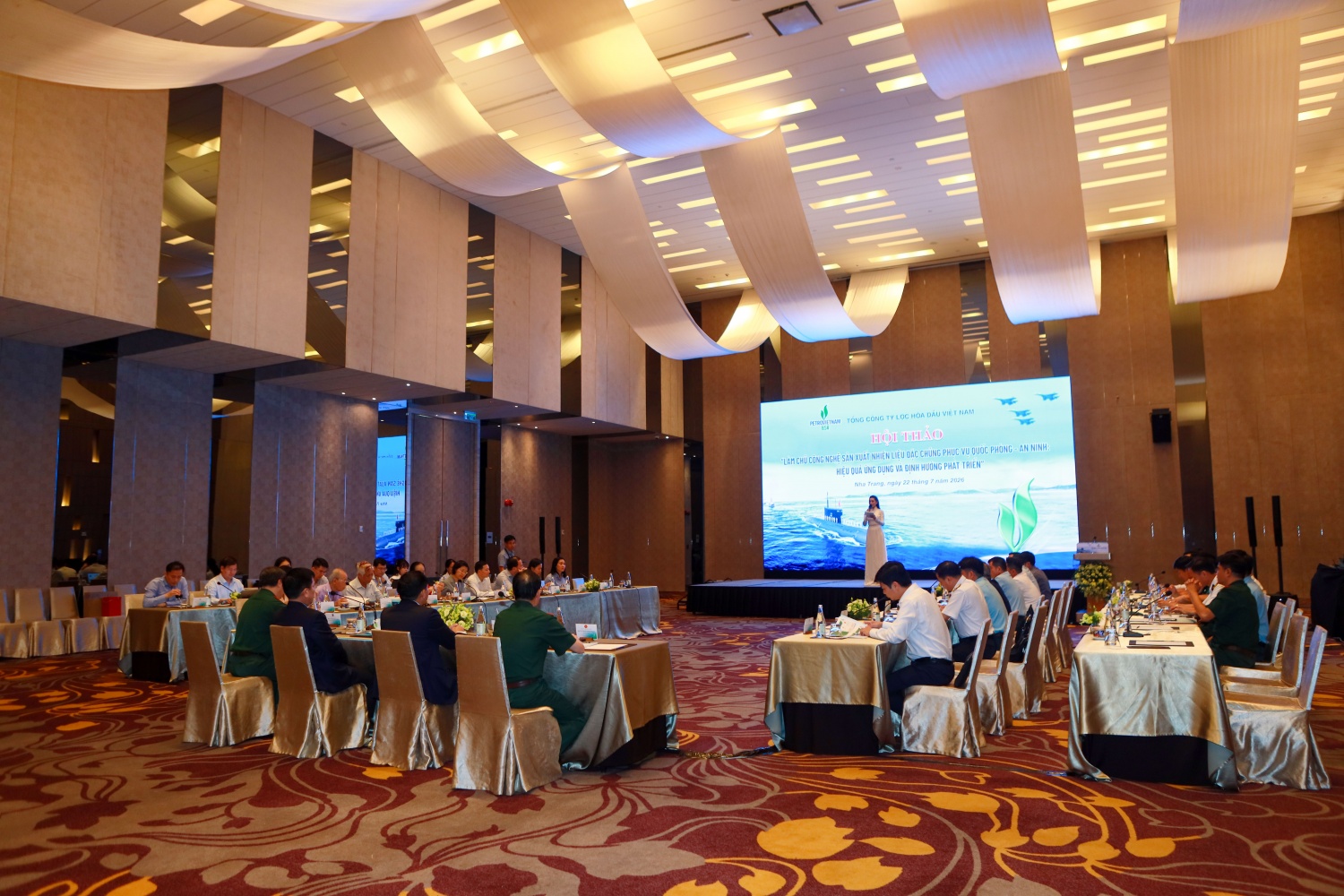 Lời giải cho bài toán tự chủ năng lượng quốc phòng