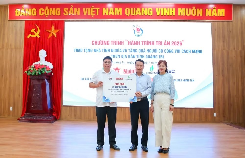 Petrovietnam đồng hành cùng Hội Nhà báo Việt Nam tri ân “vùng đất lửa” Quảng Trị