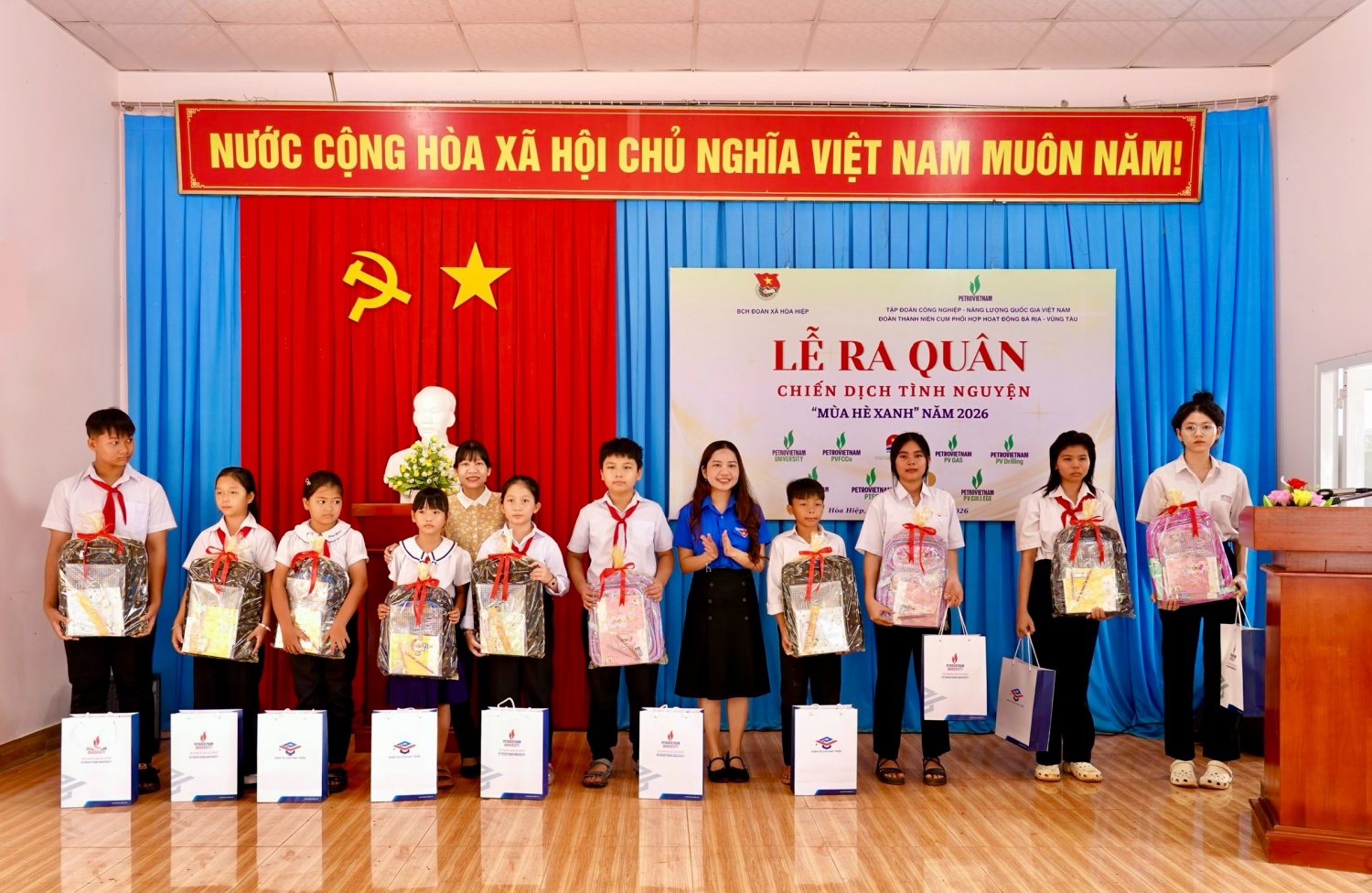 Đoàn Thanh niên Petrovietnam Cụm phối hợp hoạt động Bà Rịa - Vũng Tàu tổ chức ra quân Chiến dịch Mùa hè xanh năm 2026 Đoàn Thanh niên Petrovietnam Cụm phối hợp hoạt động Bà Rịa - Vũng Tàu tổ chức ra quân Chiến dịch Mùa hè xanh năm 2026