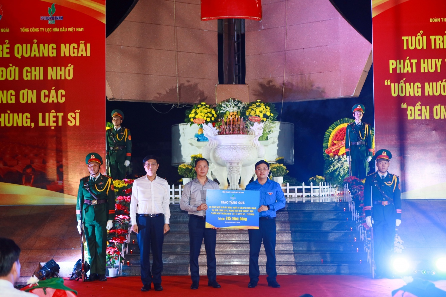 Từ 10 ngày cao điểm đến hành trình lan tỏa nghĩa tình Petrovietnam Từ 10 ngày cao điểm đến hành trình lan tỏa nghĩa tình Petrovietnam