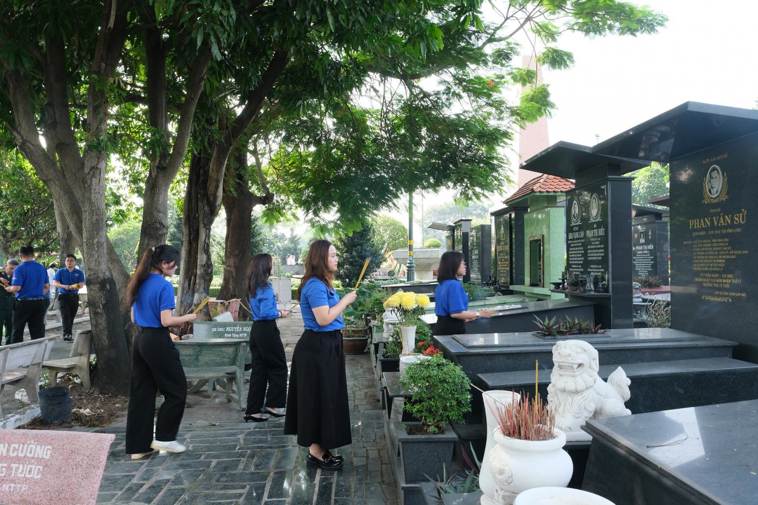 PVFCCo – Phú Mỹ dâng hương tri ân các Anh hùng Liệt sĩ nhân kỷ niệm 79 năm ngày Thương binh   Liệt sỹ