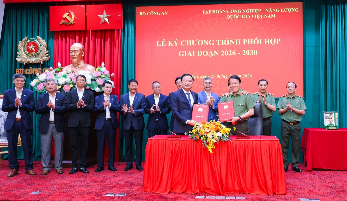 [VIDEO] Bộ Công an và Petrovietnam phối hợp bảo đảm an ninh, an toàn, phát triển công nghiệp - năng lượng