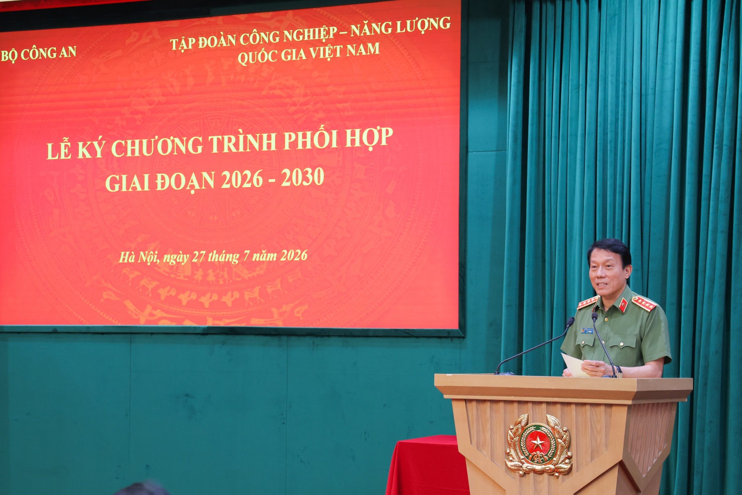 Bộ Công an và Petrovietnam phối hợp bảo đảm an ninh, an toàn, phát triển công nghiệp - năng lượng Bộ Công an và Petrovietnam phối hợp bảo đảm an ninh, an toàn, phát triển công nghiệp - năng lượng