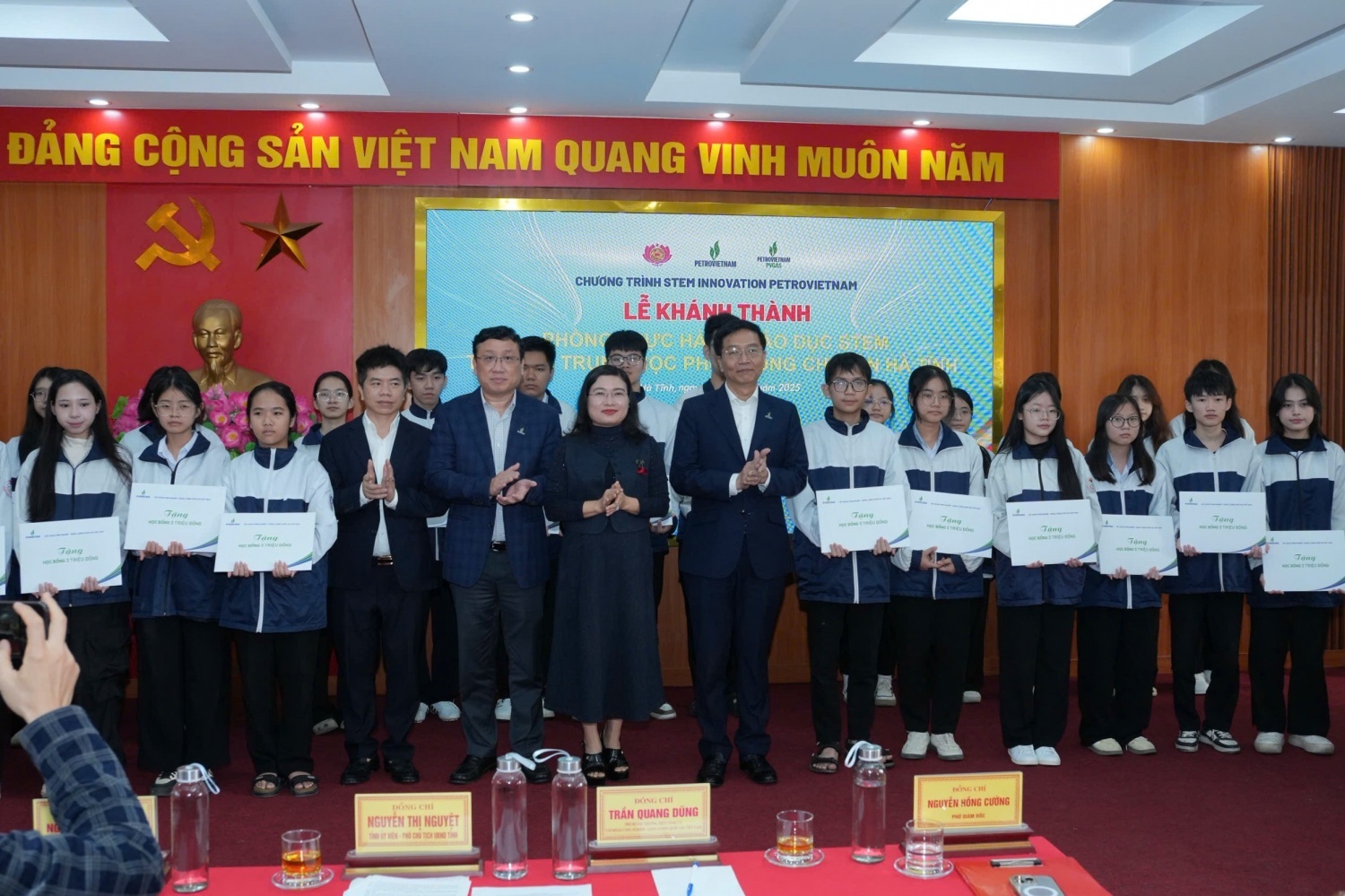 Petrovietnam khẳng định trách nhiệm xã hội, đồng hành cùng sự phát triển của Hà Tĩnh