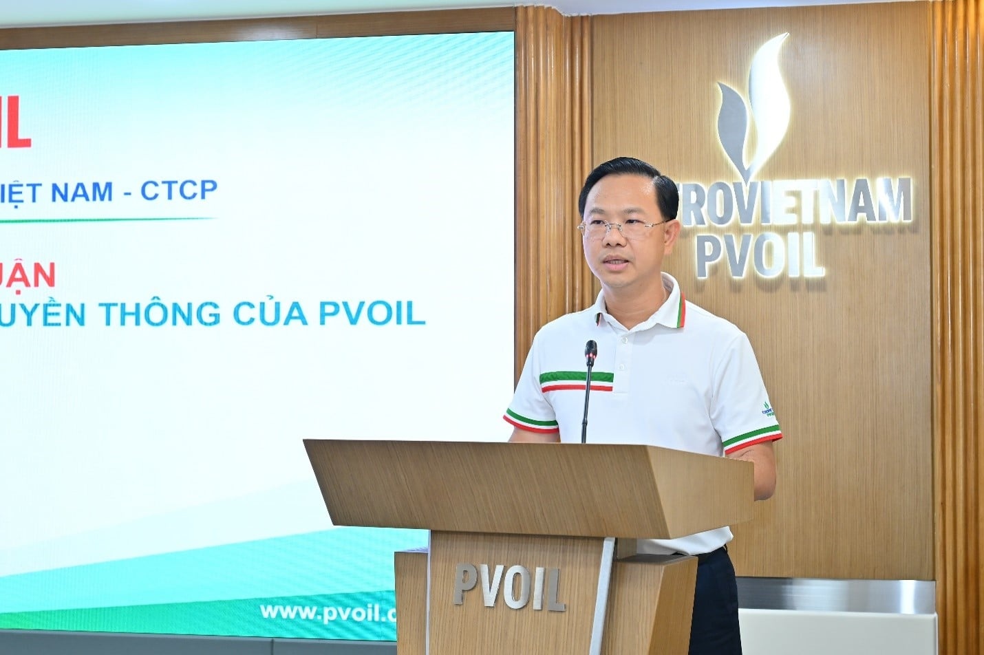 Ông Mai Xuân Hải - Chủ tịch Công đoàn chia sẻ kinh nghiệm thực tiễn trong công tác truyền thông Ông Mai Xuân Hải - Chủ tịch Công đoàn chia sẻ kinh nghiệm thực tiễn trong công tác truyền thông
