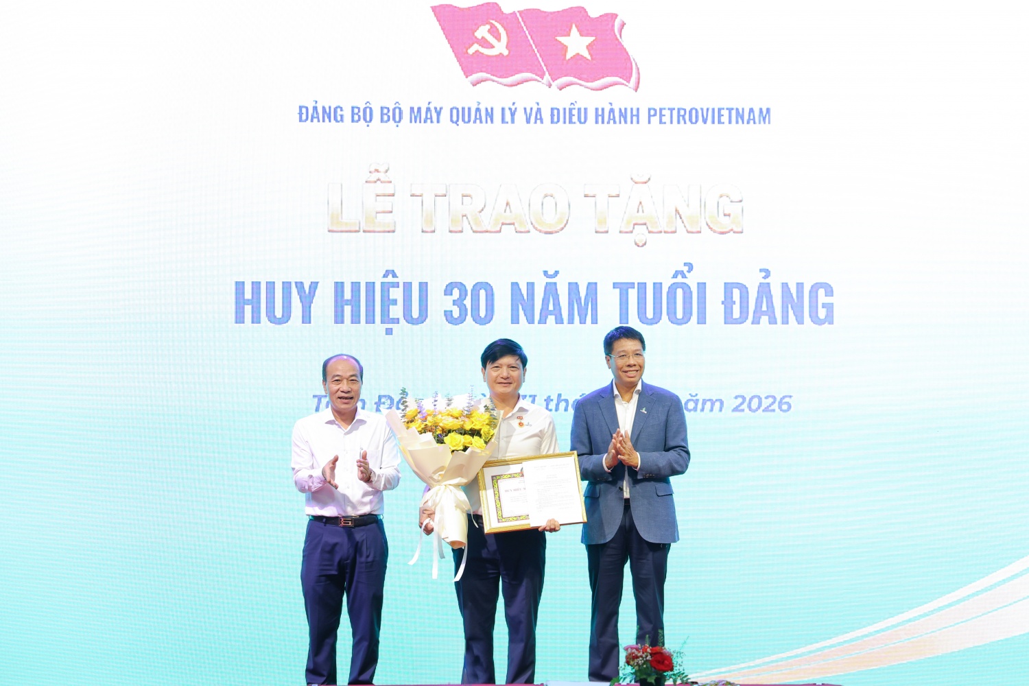 Đảng bộ Bộ máy QL&ĐH Petrovietnam kiện toàn tổ chức bộ máy các tổ chức đảng trực thuộc