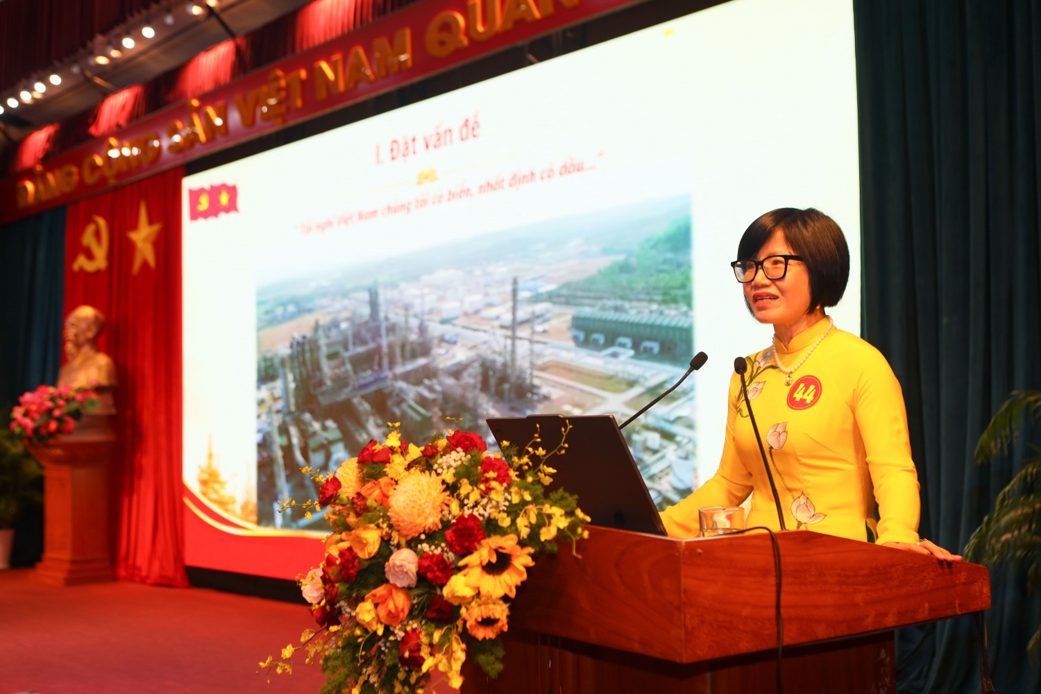 Đại diện Petrovietnam đạt giải Ba Hội thi Báo cáo viên, tuyên truyền viên giỏi Khu vực II