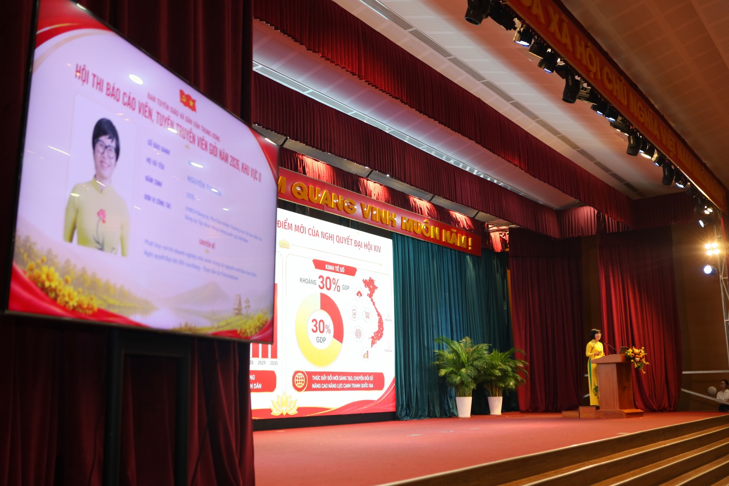 Đại diện Petrovietnam đạt giải Ba Hội thi Báo cáo viên, tuyên truyền viên giỏi Khu vực II