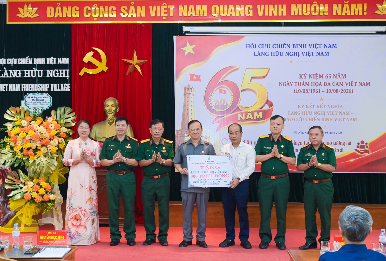 Petrovietnam lan tỏa nghĩa tình, sẻ chia với nạn nhân chất độc da cam Petrovietnam lan tỏa nghĩa tình, sẻ chia với nạn nhân chất độc da cam
