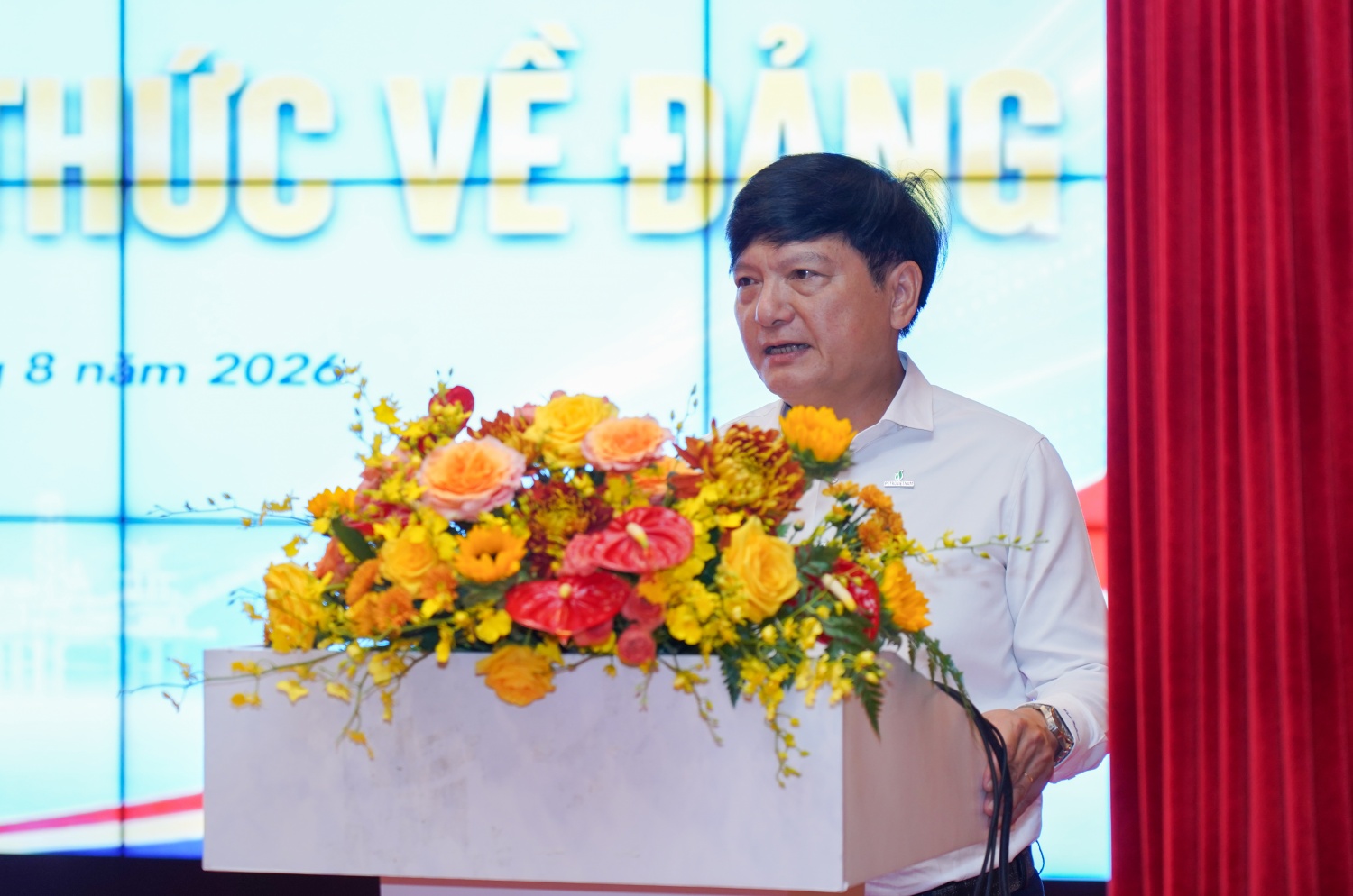 Bồi dưỡng nhận thức về Đảng, xây dựng nguồn lực cho chặng đường phát triển mới của Petrovietnam Bồi dưỡng nhận thức về Đảng, xây dựng nguồn lực cho chặng đường phát triển mới của PETROVIETNAM