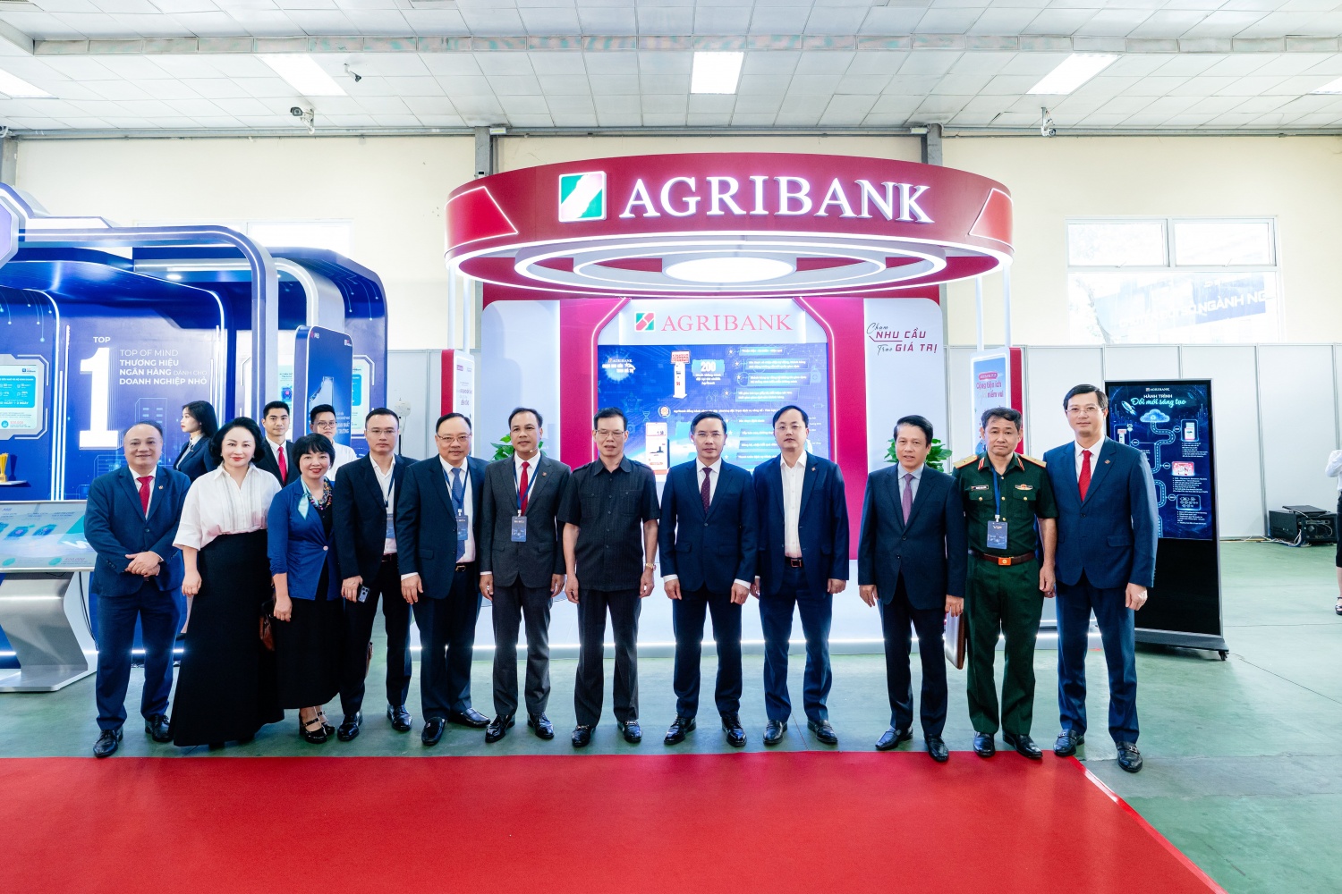 Agribank tăng tốc chuyển đổi số Agribank tăng tốc chuyển đổi số
